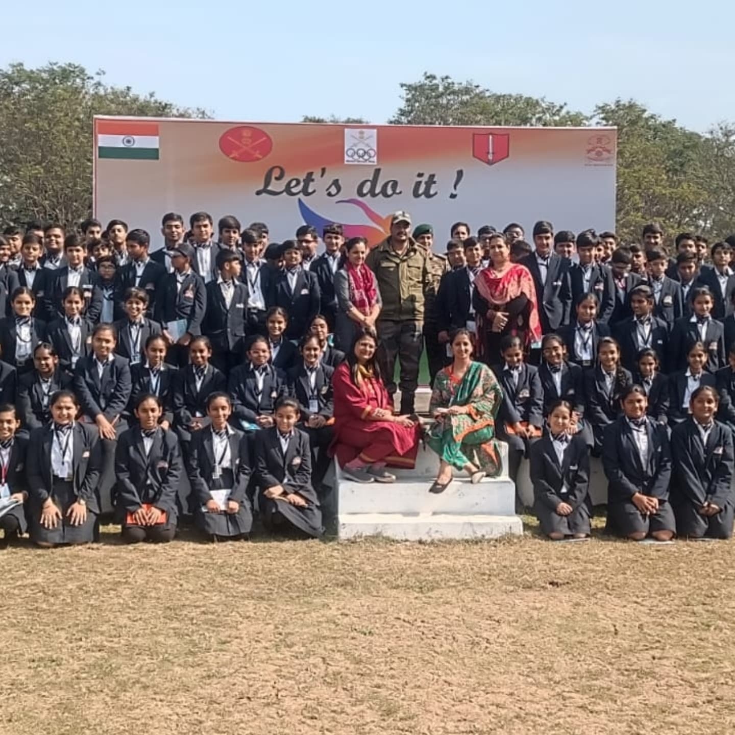 Medicaptains of Class 8 visited Army Marksmanship Unit, MHOW to witness a live experience of a marksman precision shooting.